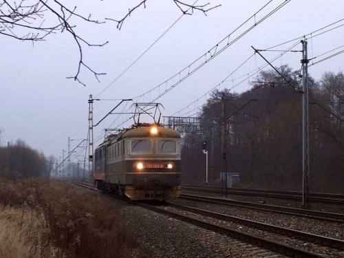 181.053-0 + 3E-44 wracają na Śląsk.