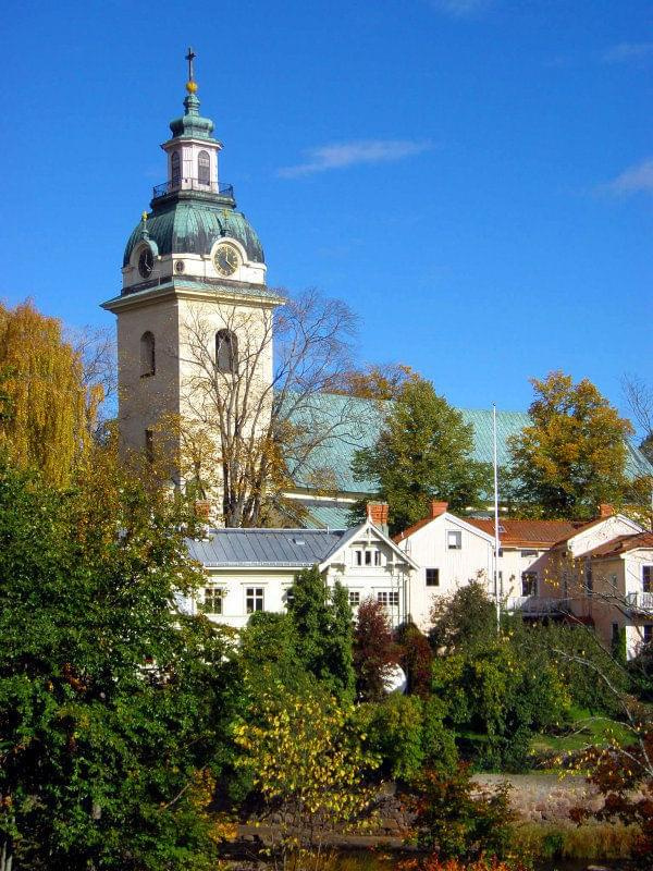 Chałupy w Gävle + Heliga Trefaldighets kyrka