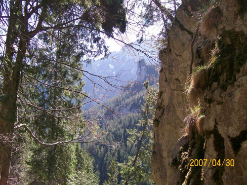 po drugiej stronie Jaskini Mroźnej 2 #tatry #Zakopane #góry #ładne #widoki #JaskiniaMrożna