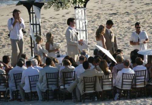 Ash and Kay attend Jills wedding in Mexico-paparazzi listopad 2007