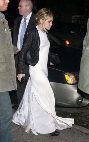 Ashley spotted leaving Waverly Inn in NYC-paparazzi listopad 2007