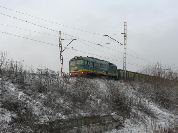 M62-1241 zbliża się do semaforu wjazdowego na stację Ruda Kochłowice.
(Szlak Bielszowice - Kochłowice)