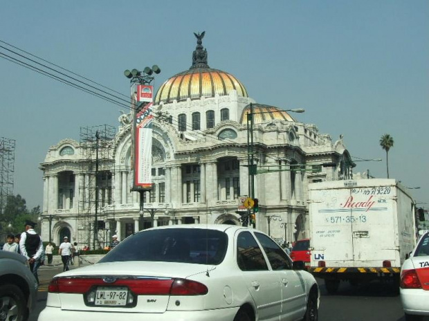 Przy Eje Central... #MiastoMeksyk #MexicoCity #CentroHistorico