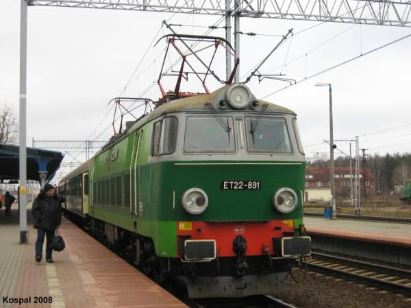 31.01.2008 (Rzepin) ET22-891 z pociągiem pośpiesznym Frankfurt n/O - Gdynia Gł.