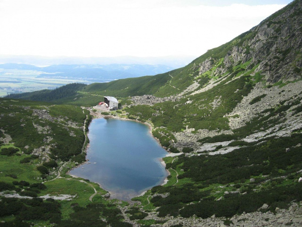 Schronisko Slaski dom z Poskiego Grzebienia. Tatry, gory