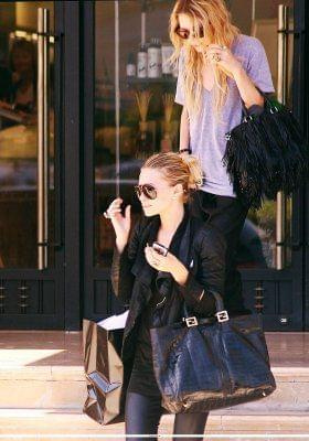 MK and Ash shopping at Barneys-paparazzi lipiec 2007