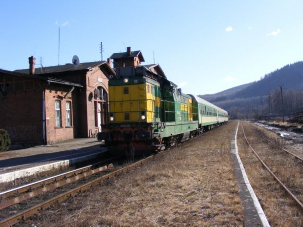 16.02.2008 Stacja Szczytna SP32-208 z poc. ,,Kamieńczyk,, rel. Poznań Główny-Kudowa Zdrój