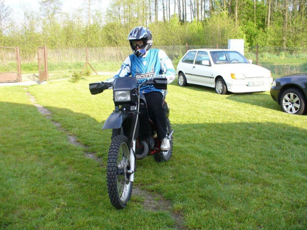 moj kmx 200