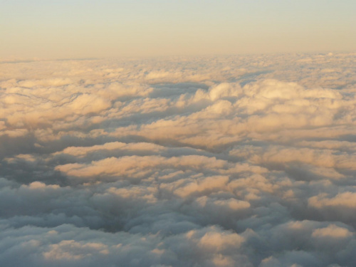 Widok z samolotu #niebo #chmury #samolot #wysoko #atmosfera