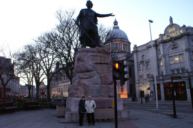 Aberdeen w trakcie zapadania zmierzchu i zapalania lamp... #Szkocja