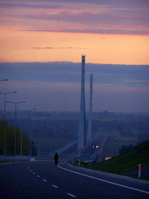 No... zdjęcia mostu przed otwarciem : )
Marta na rowerze :D #most #Płock