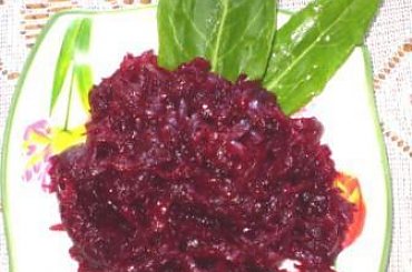 Buraczki z oliwą.Przepisy na : http://www.kulinaria.foody.pl/ , http://www.kuron.com.pl/ i http://kulinaria.uwrocie.info/ #surówki #buraczki #DodatkiDoIIDań #obiad #jedzenie #kulinaria