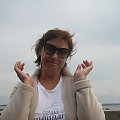 Pani Iwona w okularkach babci Agnieszki :D #impreza #biwak #szkoła #znajomi #morze