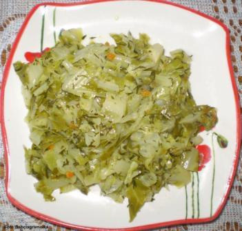 Jarzynka z liści kalafiora.Przepisy na : http://www.kulinaria.foody.pl/ , http://www.kuron.com.pl/ i http://kulinaria.uwrocie.info/ #kalafior #IIDanie #jarzynka #jedzenie #kulinaria