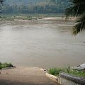 schody do Mekongu zaraz obok Wat Xieng Thong, Luang Prabang