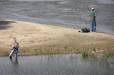 W Wisle dalej plywaja ryby #ŁowienieRyb #rybacy #woda