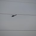 Śmigłowiec Mi-24 nad halą szybowcową w Jeleniej Górze #lotnictwo #śmigłowce #niebo #helikopter #mi24