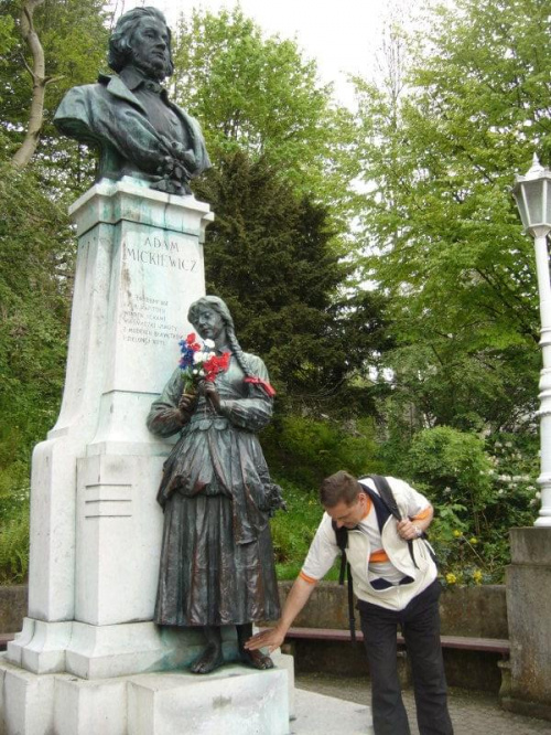pomnik A.Mickiewicza w Krynicy