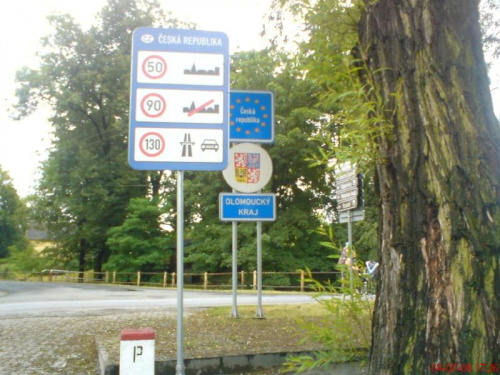 Przejście graniczne SŁAWNIOWICE - VELKE KUNETICE - obecnie przejście Schengen z możliwością wjazdu autem na teren Rep.Czeskiej #Sławniowice #Opolskie #granica #Schengen