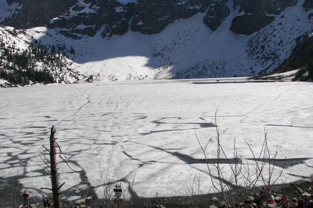 Morskie Oko.Jak widać- zamarznięte