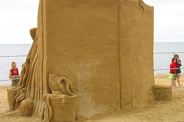 RZEŻBY W PIASKU
WIELCY GDANSZCZANIE #RzeżbyWPiasku #Gdańsk