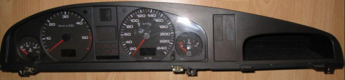 Licznik 4 zegary A6 C4 1995r 2,5 TDI 140 KM przebieg ok. 298 tys. km stan idealny