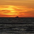 #morze #Bałtyk #jacht #ZachódSłońca #chmury #wakacje #lato #niebo #widoki