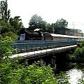 Ol49-7 z Blues Express'em na haku pokonuje most na Gwdzie i udaję się w kierunku Złotowa #kolej #Piła #lato #PiłaGłówna #Ol49 #BluesExpress #PKP