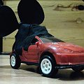 Te kolejne zdjęcia z samochodzikami przedstawiają moje kolejne hobby a mianowicie tuning zabawkowych samochodów . Takie hobby 4fun:) A ten samochód napędzany jest śmigłem. Look: http://pl.youtube.com/watch?v=BxYXJ_Fu07A #samochód #śmigło
