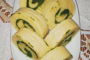 Knedlowa rolada ze szpinakiem #knedle #rolada #szpinak #DodatkiDoIIDań #kulinaria #jedzenie #gotowanie