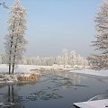 Foto: Sylwester Nicewicz - Kozioł i rzeka Pisa w zimowej szacie #Kozioł #rzeka #Pisa #kościół #zima #foto #Sylwester #Nicewicz #gmina #kolno #podlaskie