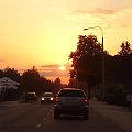 Piękny zachód słońca. Droga w miasteczku Okuninka #ZachódSłońcaOkuninka