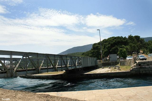 most łączący Cres i Losinj w miejscowości OSOR