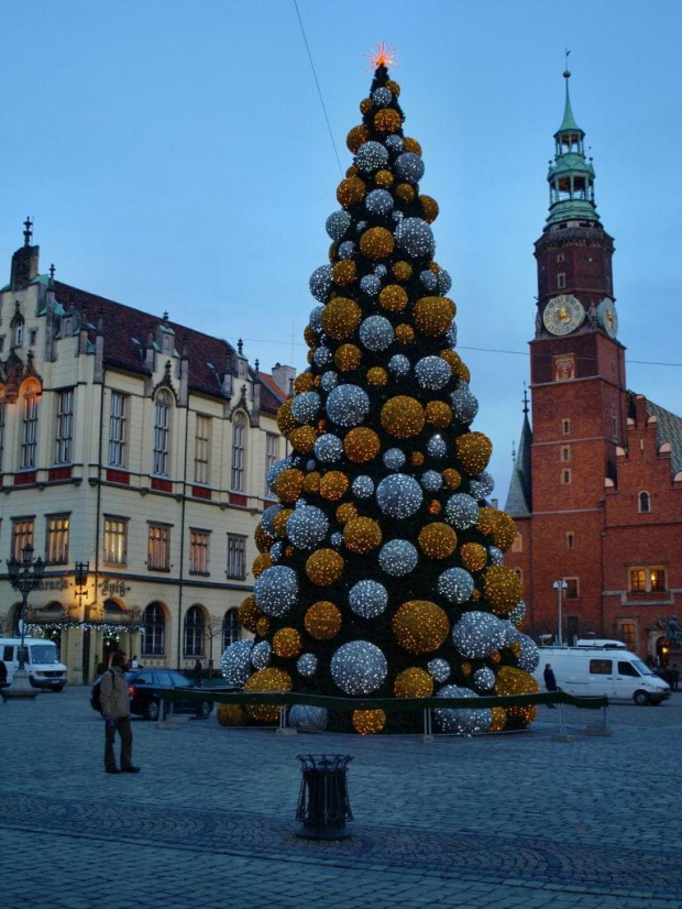 Dekoracje bożonarodzeniowe we Wrocławiu #noc #Wrocław #święta #BożeNarodzenie