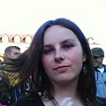To mi się udało uchwycić przypadkiem (akurat włosy poprawiała :D)
