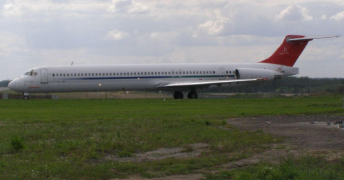 MD-83