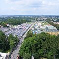 widok z wierzy na parking