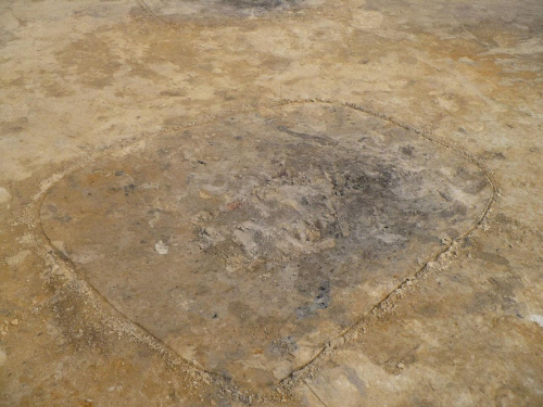 Zdjęcia z wykopalisk archeologicznych w miejscowości Staw koło Wielunia. Pozostałości po piecach