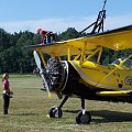 Szwedzka Grupa Akrobacyjna Scandinavian Airshow prezentuje publiczności wyjątkowe widowisko lotnicze o nazwie wingwalking.