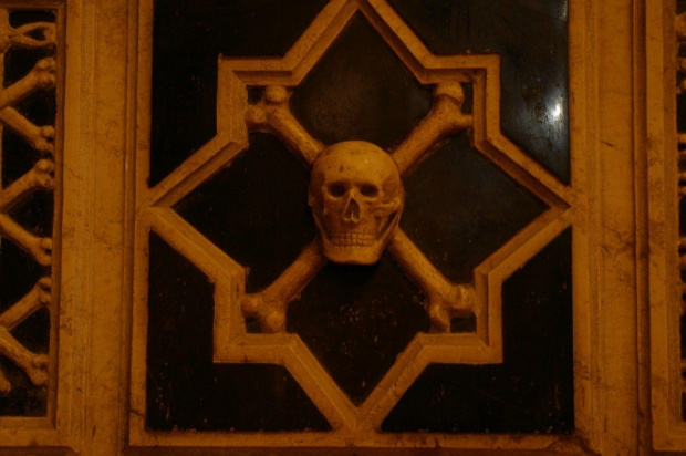 trogir, czaszka w kościele #trogir #czaszka