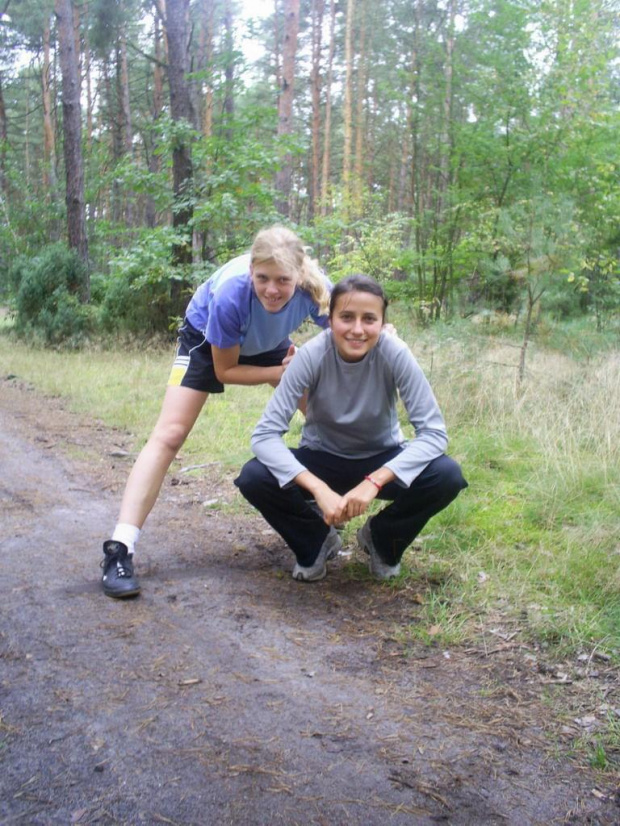 od lewej:Kasia konik-kopytko i Iwona szalona