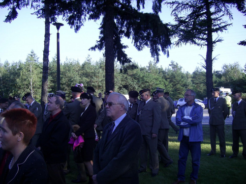 Na uroczystość przybyła społeczność Żagania. #Militaria #Imprezy