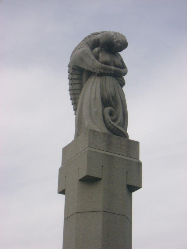 wg mnie alegoria zła, z którym codziennie musimy walczyć #Vigeland