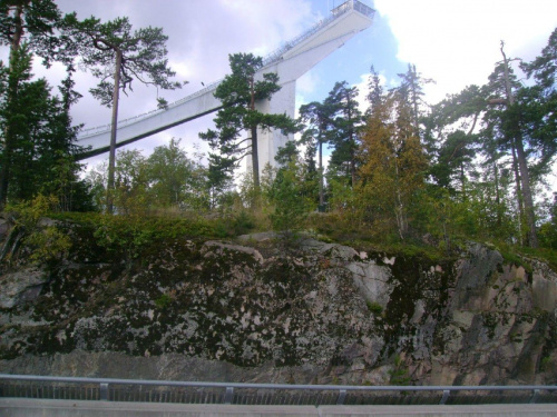 Holmenkollen, skocznia przy progu. dojście